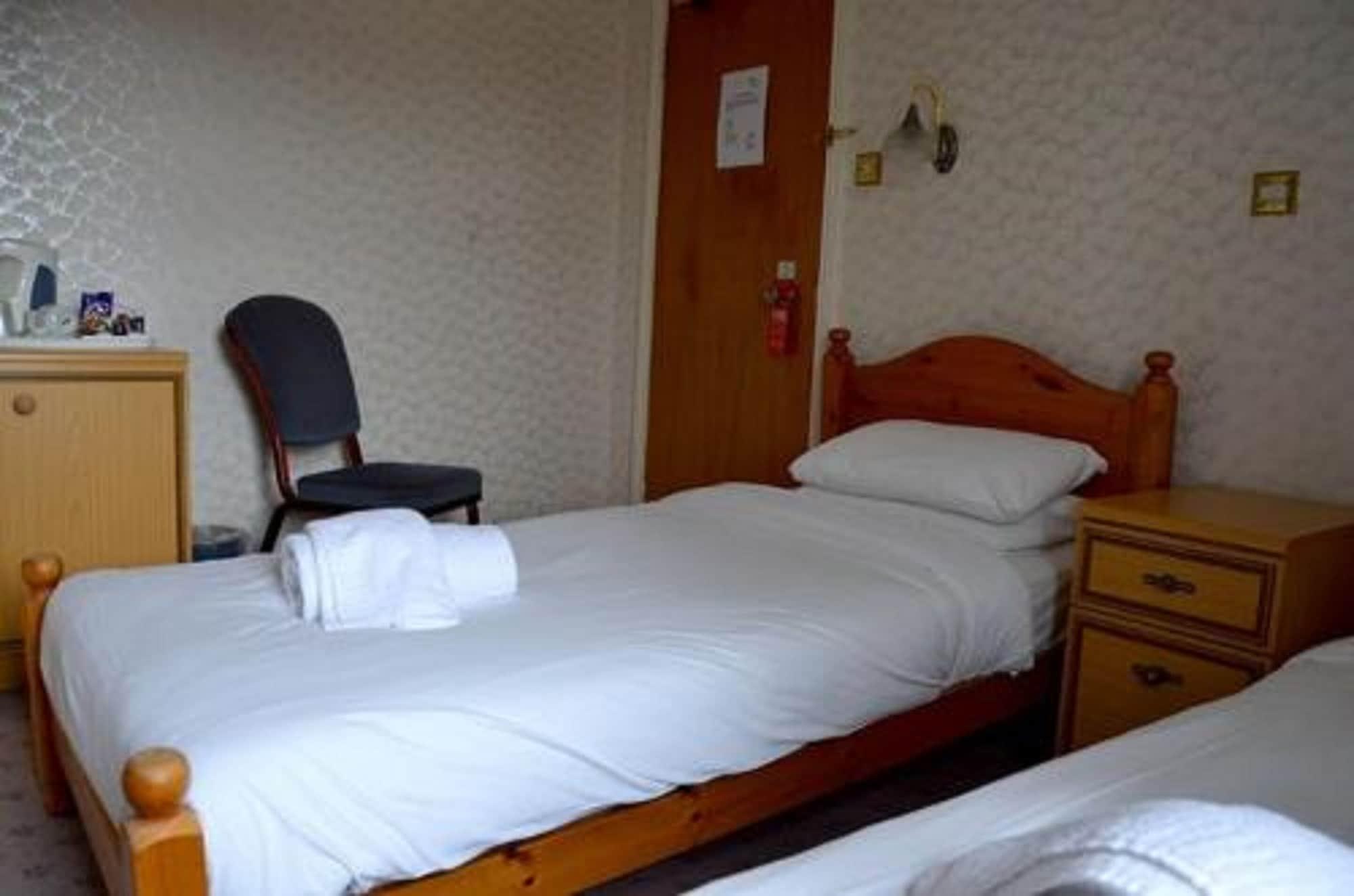Uno Hotel Thames Maidenhead Esterno foto