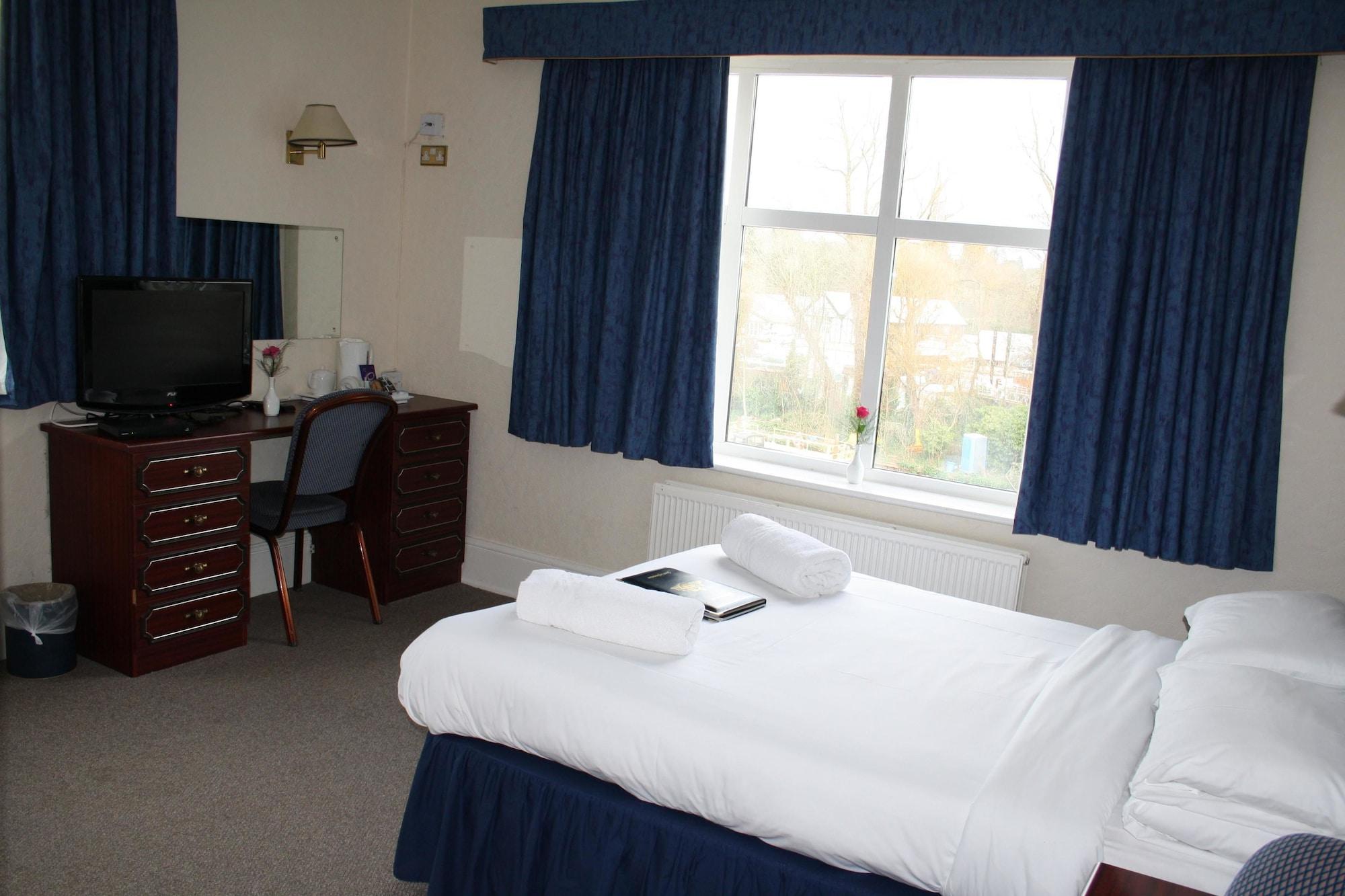 Uno Hotel Thames Maidenhead Esterno foto