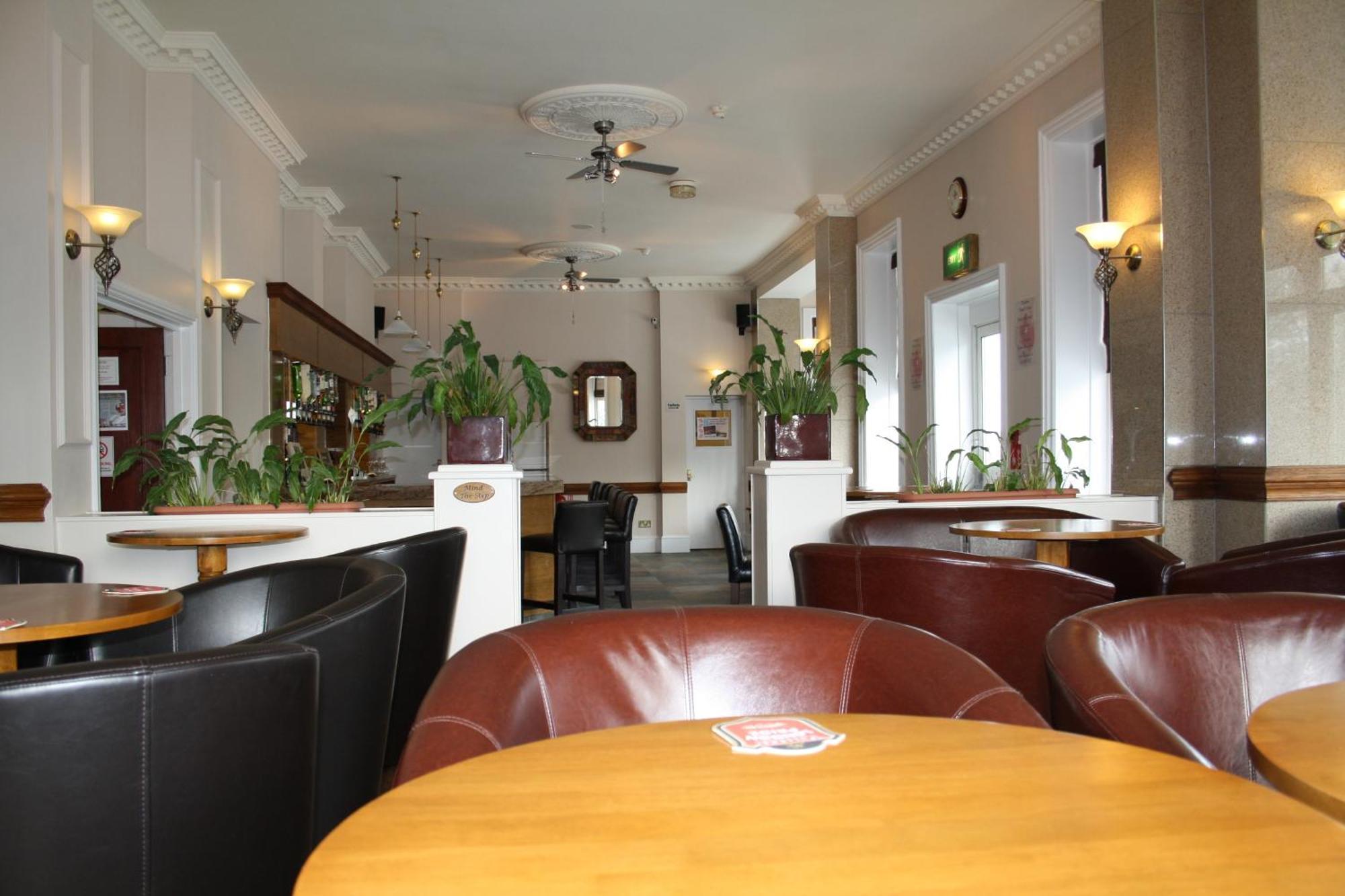 Uno Hotel Thames Maidenhead Esterno foto